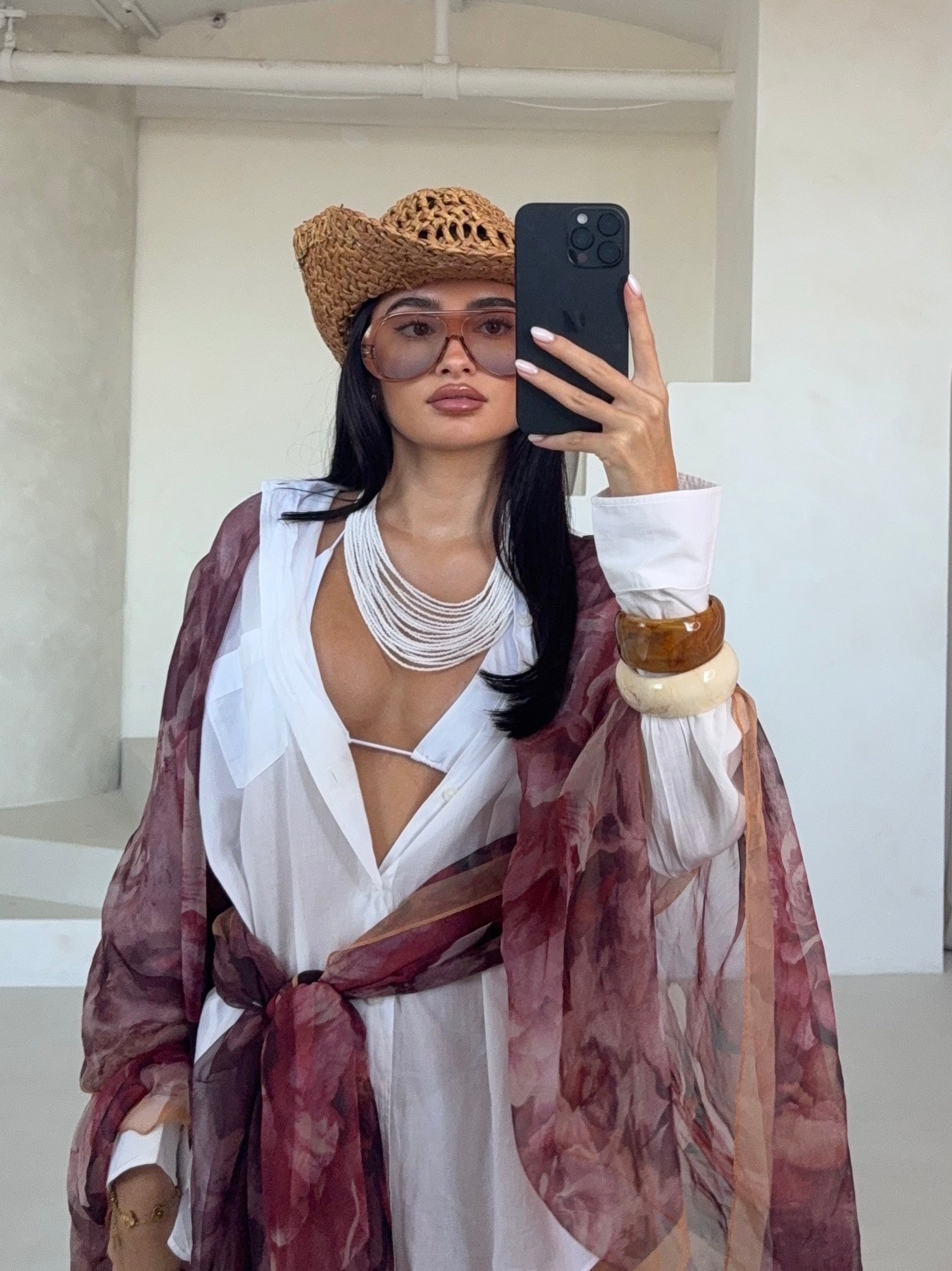 BEIGE OMBRE OVERSIZED SUNGLASSES