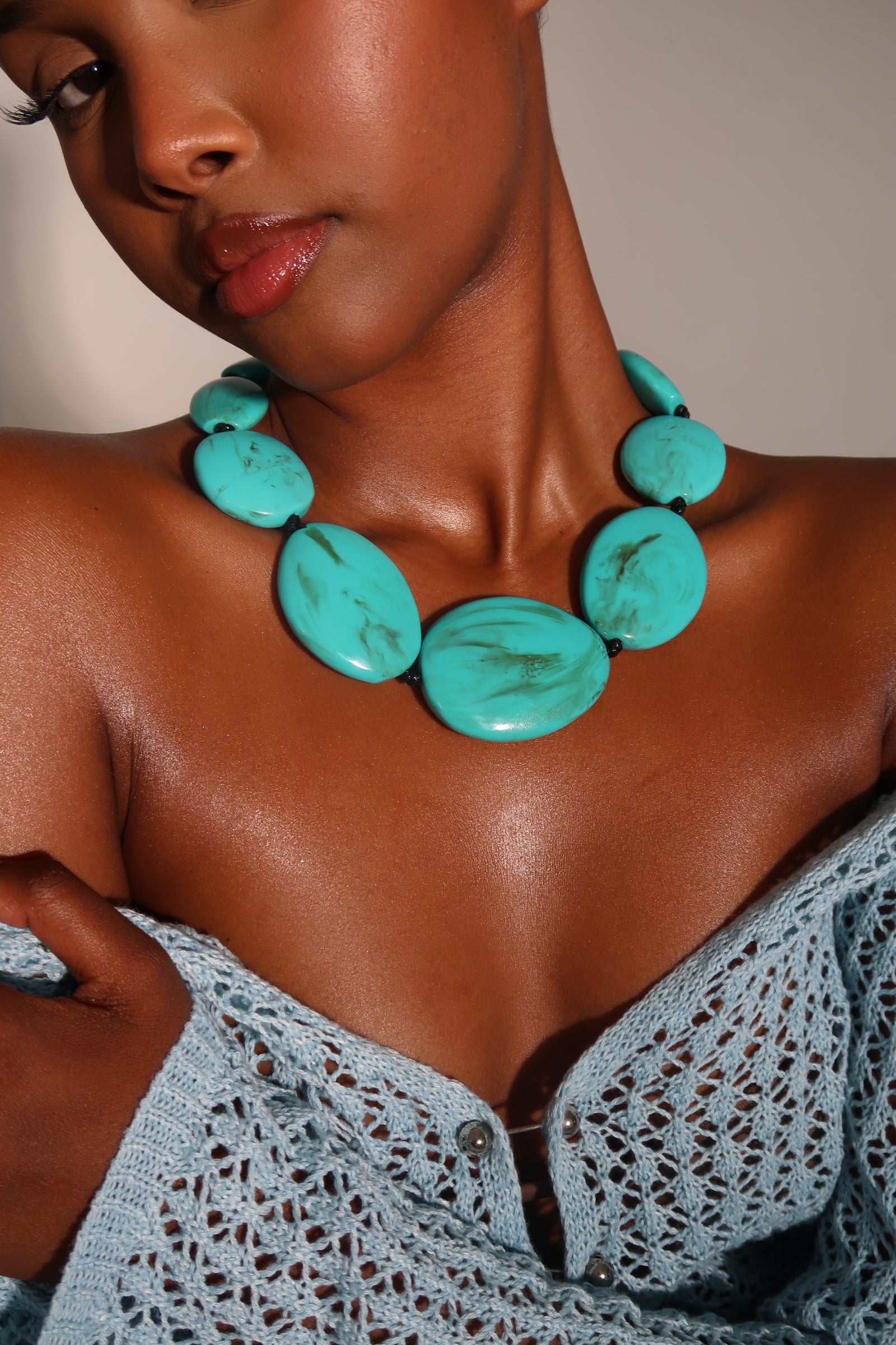 Turquoise stone oval necklace